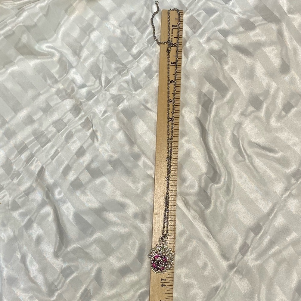 Snap Necklace of silver tone metal & clear stones on silver double linked chain - Picture 2 of 5